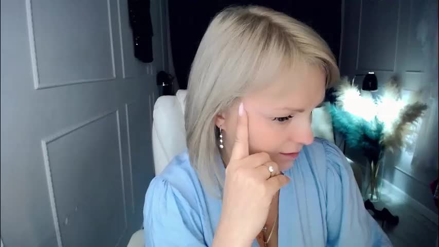 emmmam Live Sex February 17, 2026