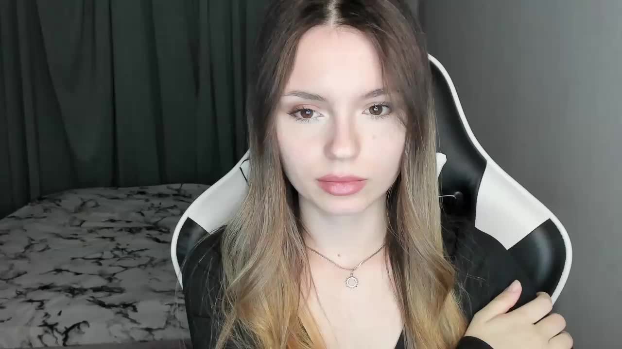 EmiMe Live Sex February 17, 2026