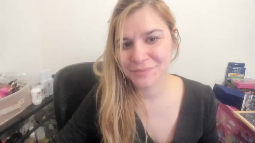 artsyandcraftsy_ Live Sex February 17, 2026