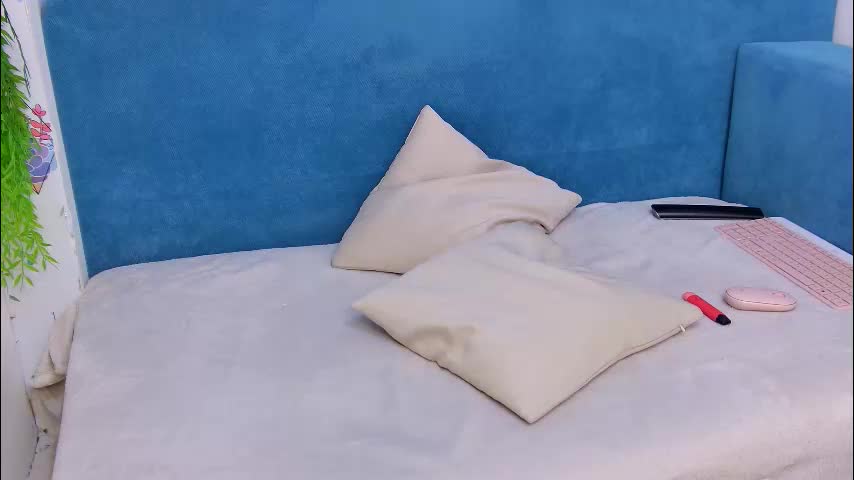 _mooncake Live Sex February 17, 2026