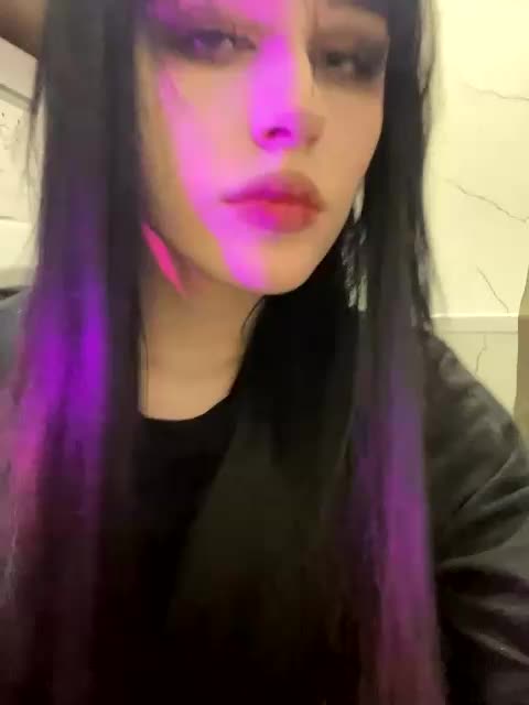 emogirl Live Sex February 17, 2026