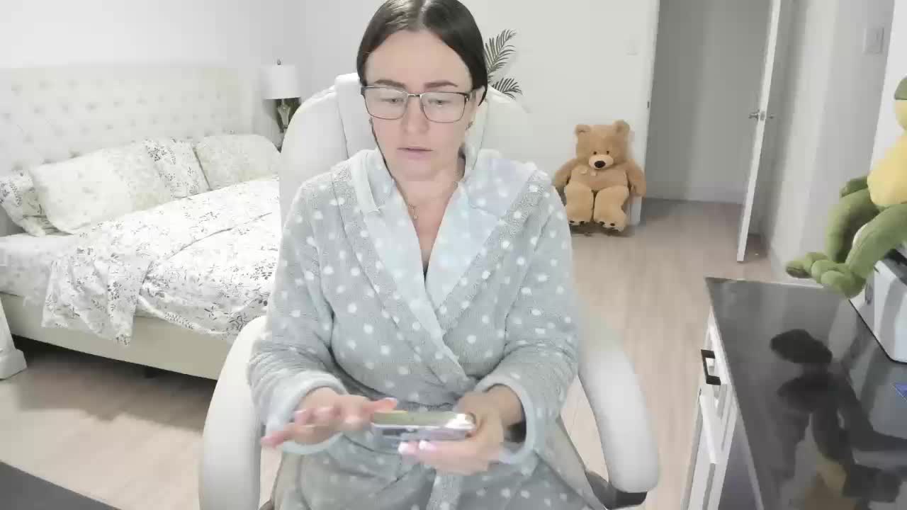 -Michelle- Live Sex February 17, 2026