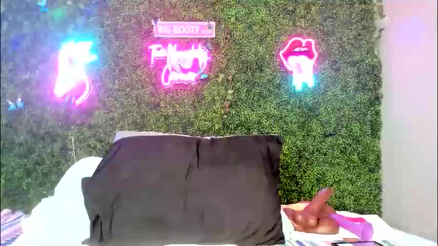 bigbuttsarena Live Sex February 18, 2026