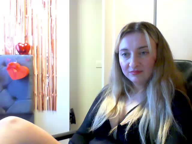 RuslanaFlower Live Sex February 18, 2026