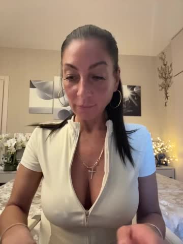 IrinkaGata Live Sex February 18, 2026