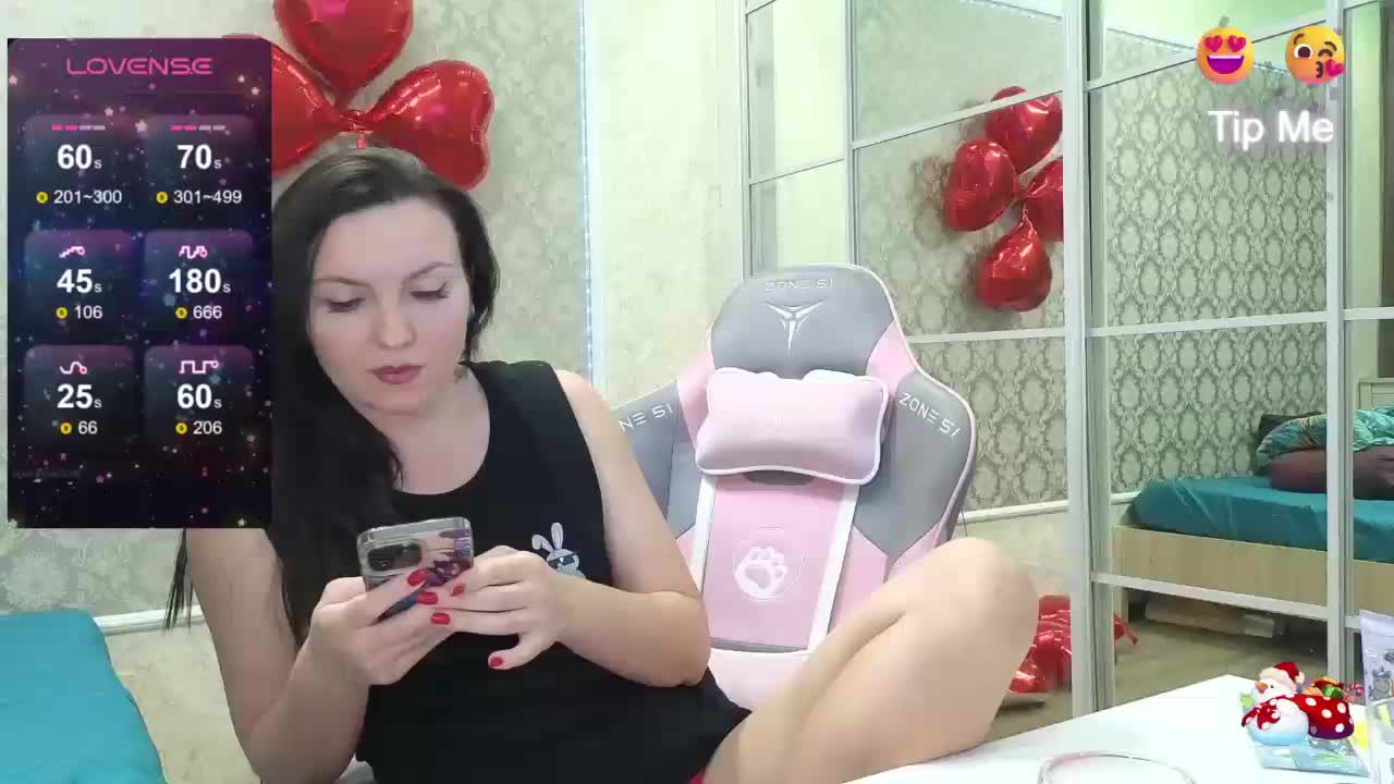 DIVORA Live Sex February 18, 2026