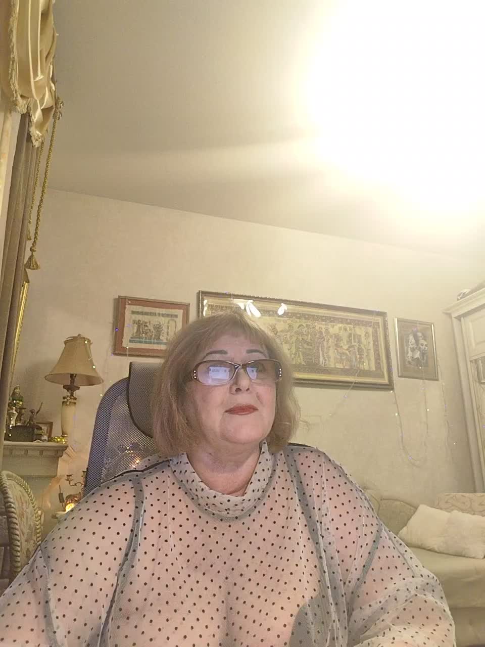 KarinkaSweet Live Sex February 18, 2026