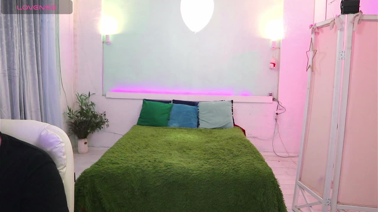 AlisaAleks Live Sex February 18, 2026