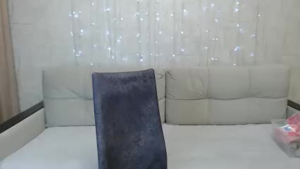 JenniferTheChic Live Sex February 18, 2026