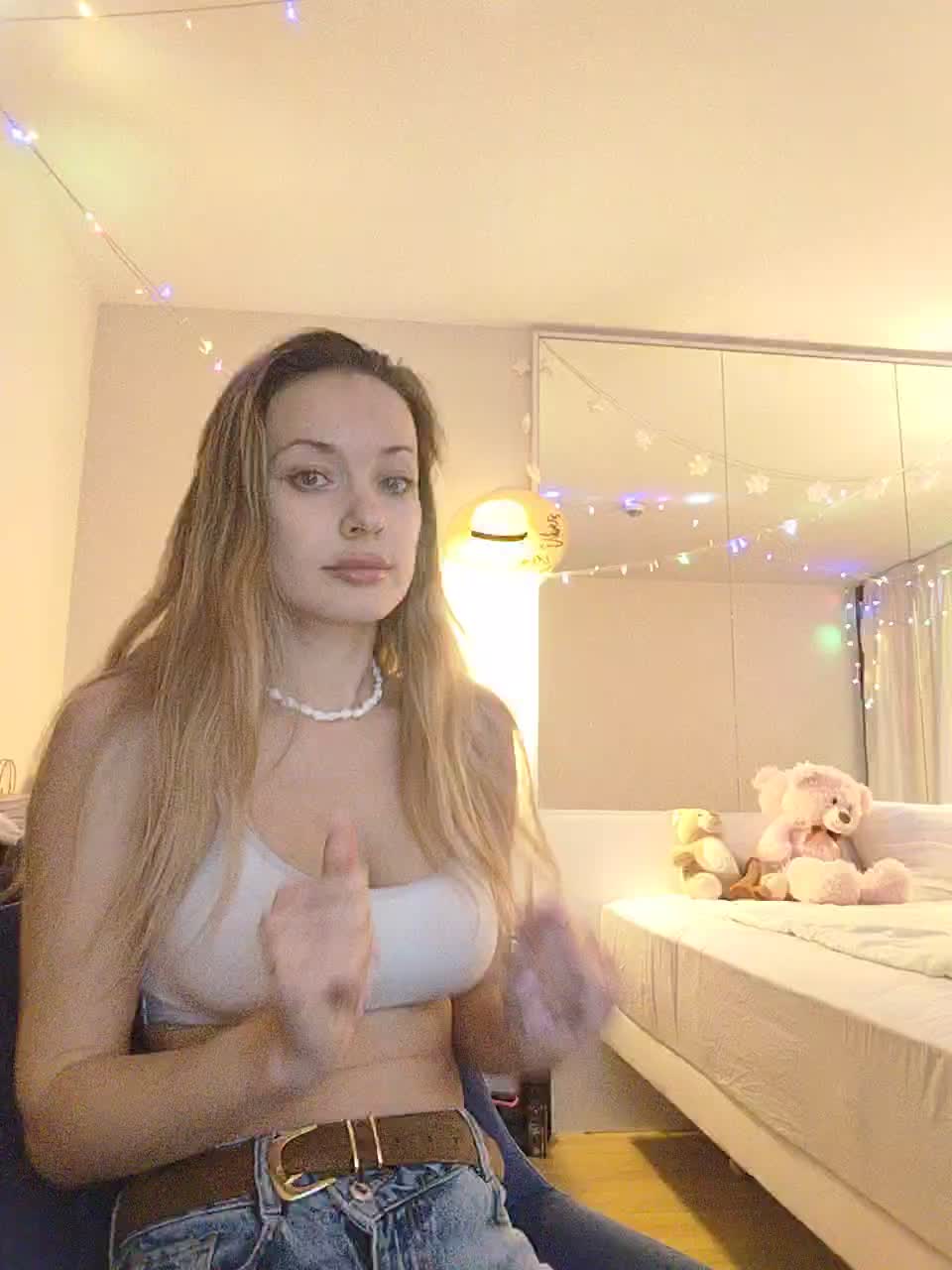 Lola3000 Live Sex February 18, 2026