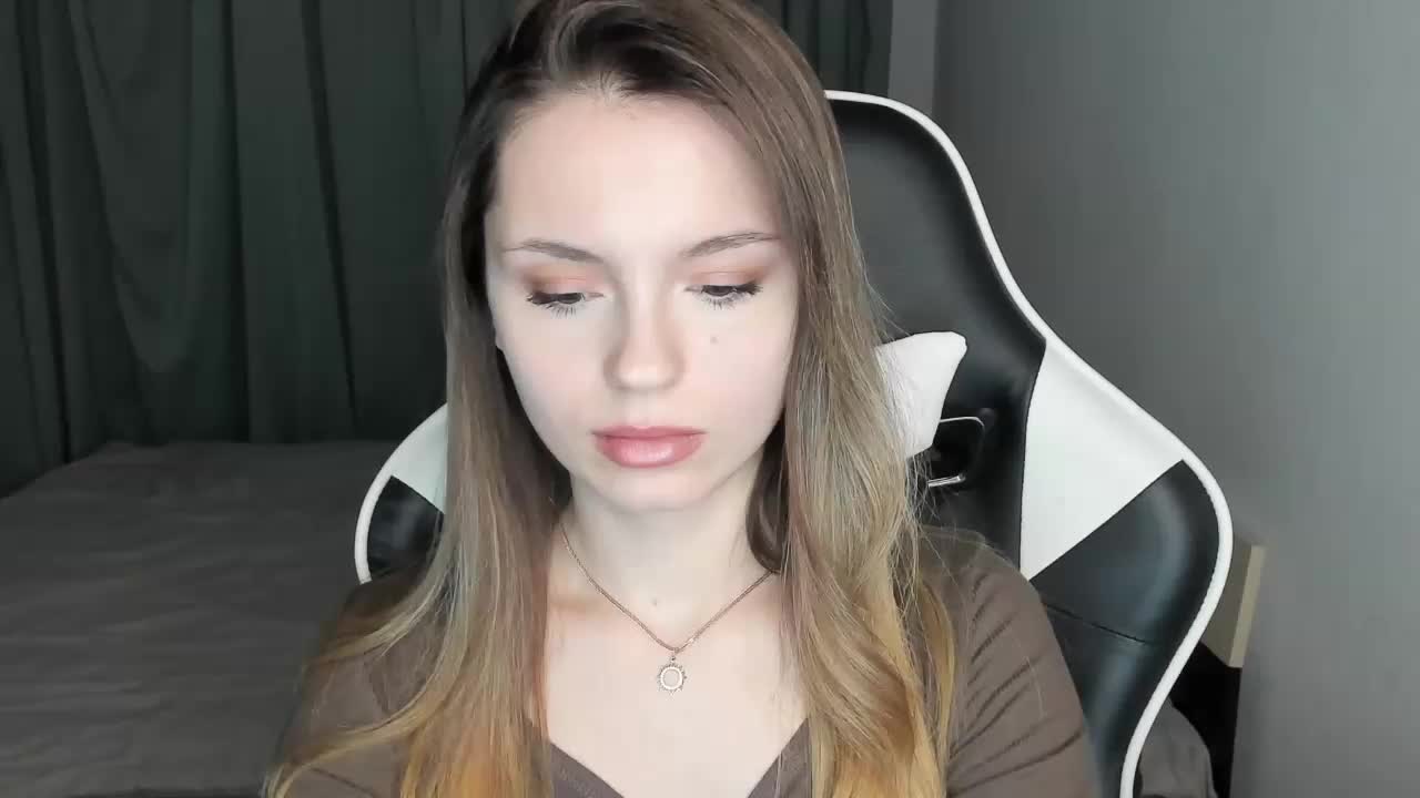 EmiMe Live Sex February 18, 2026