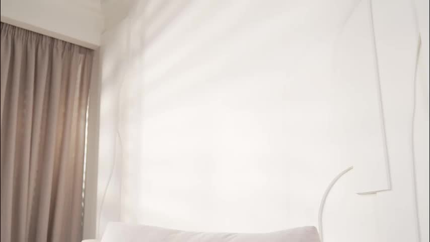 villanelle_l Live Sex February 19, 2026