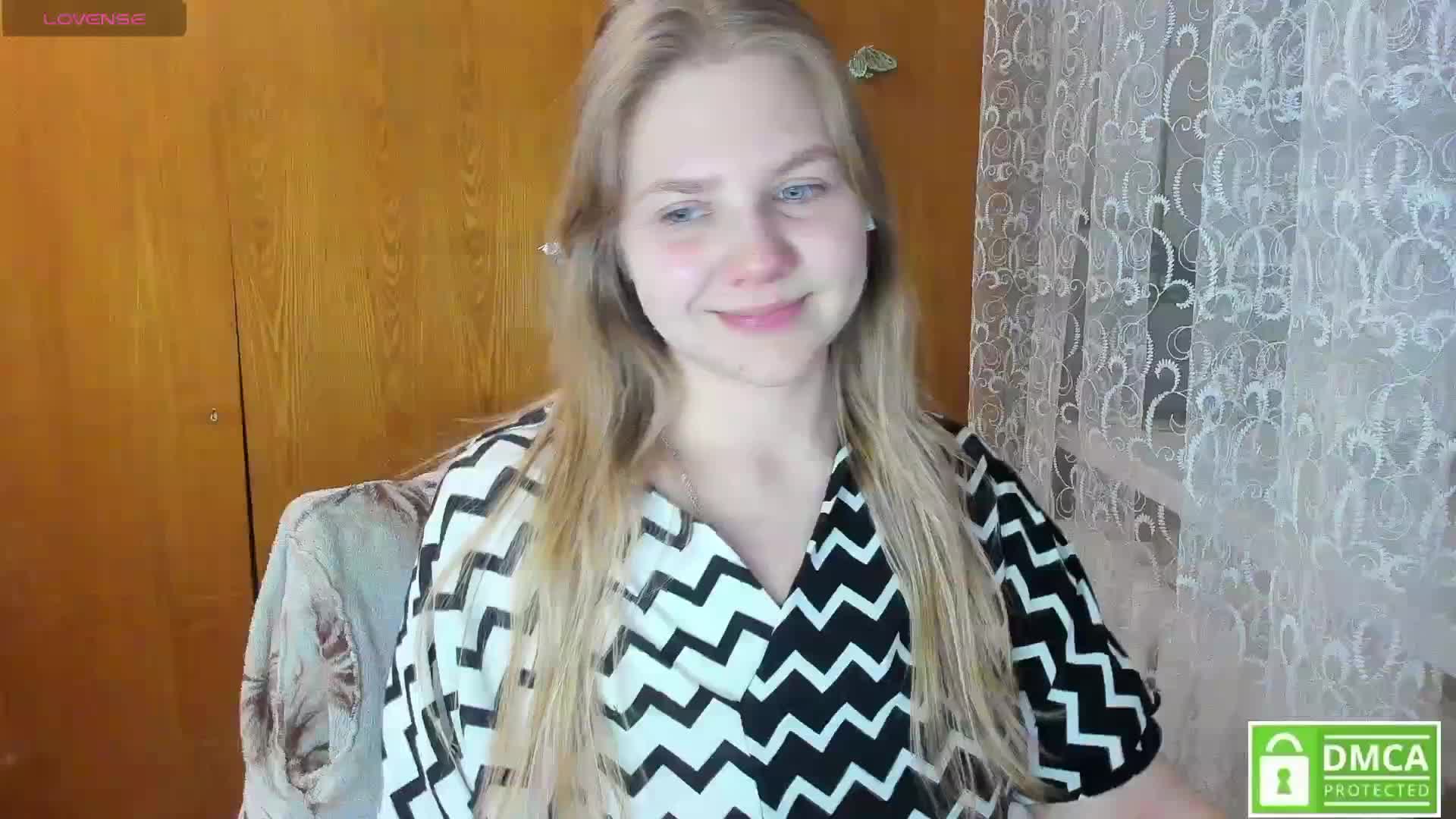 Emma-Frizea Live Sex February 19, 2026