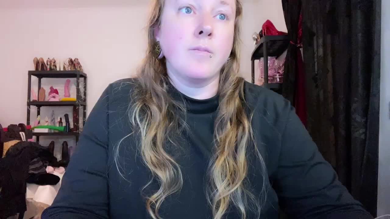 NylonQueen Live Sex February 19, 2026