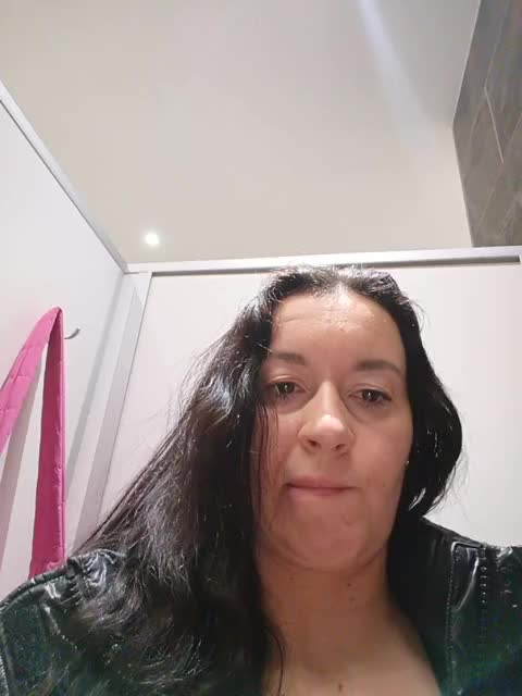 Annanas Live Sex February 19, 2026