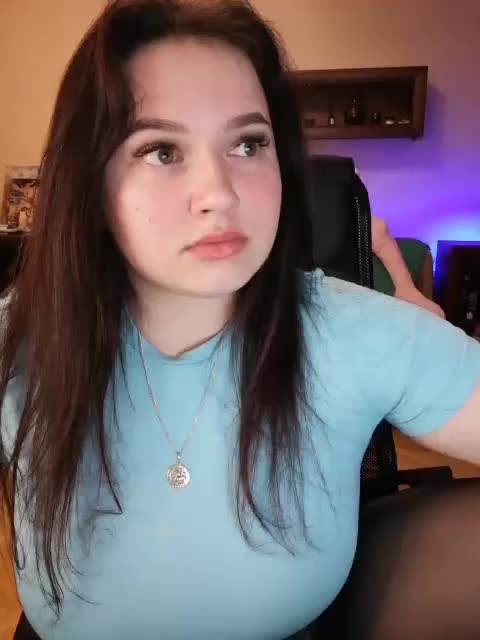 JuliaHesperaks Live Sex February 19, 2026