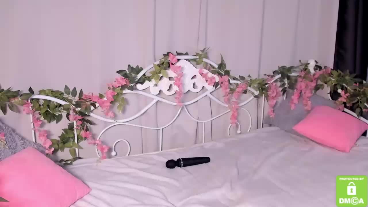 Amelia-skyy Live Sex February 19, 2026