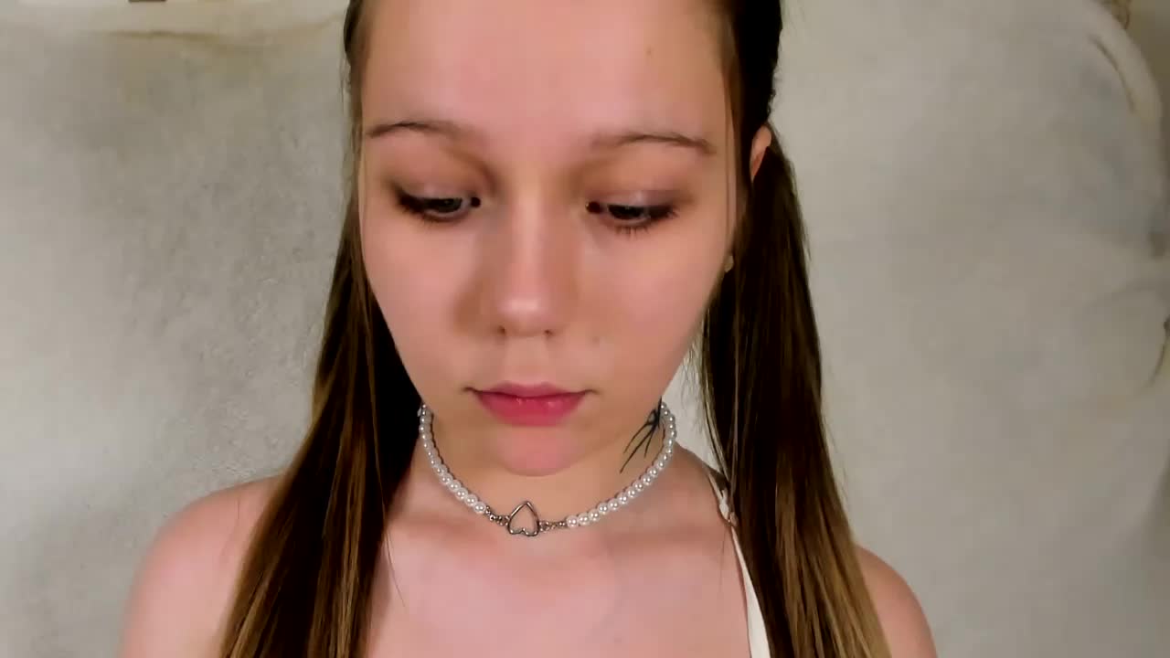 MelMooon Live Sex February 19, 2026