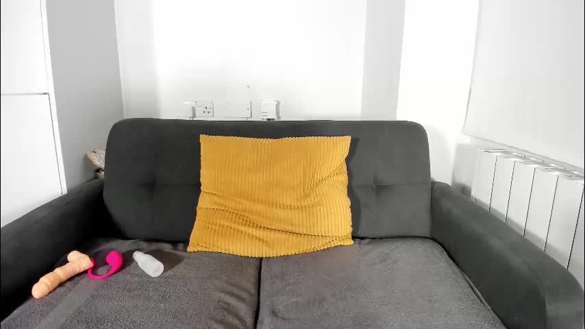 senzual_naughtyx Live Sex February 20, 2026