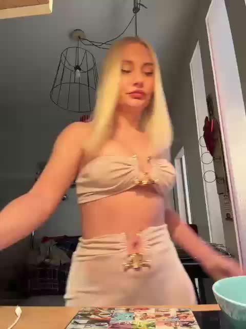 Tvoyasamka77 Live Sex February 20, 2026