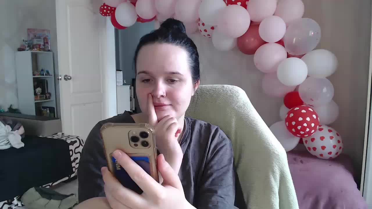 Lizzi-Peach Live Sex February 20, 2026