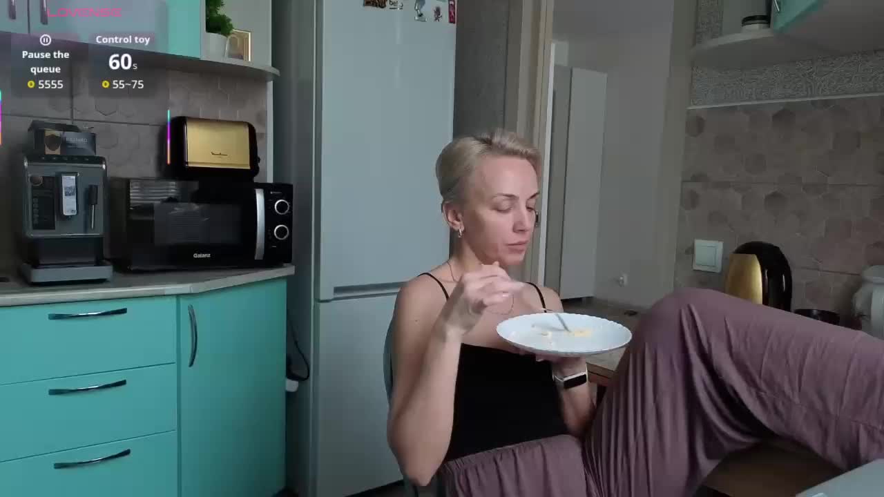 FemdomLadyMaria Live Sex February 22, 2026