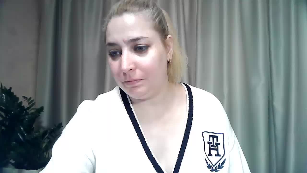 KickaIricka Live Sex February 22, 2026