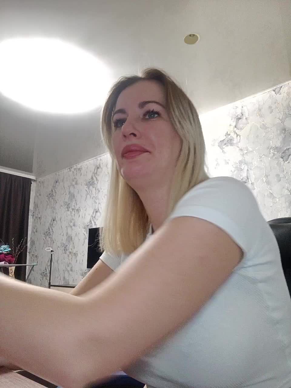 fruittella Live Sex February 22, 2026