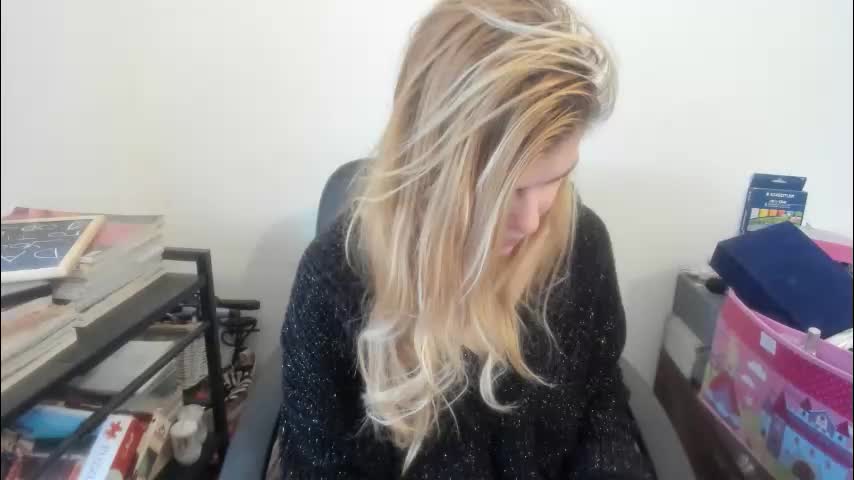 artsyandcraftsy_ Live Sex February 22, 2026