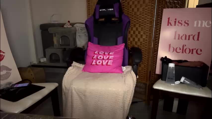 caliiie_of Live Sex February 22, 2026