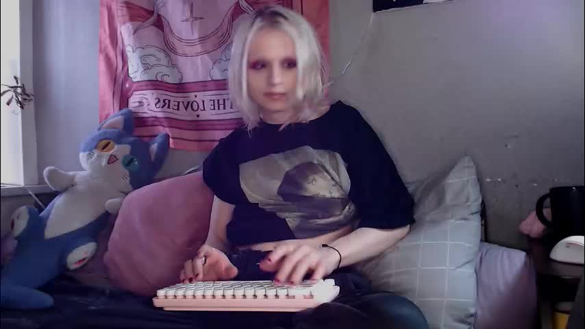 alien_bella Live Sex February 22, 2026