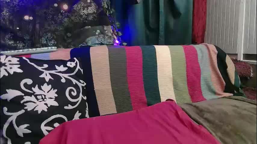 average_girl222 Live Sex February 24, 2026