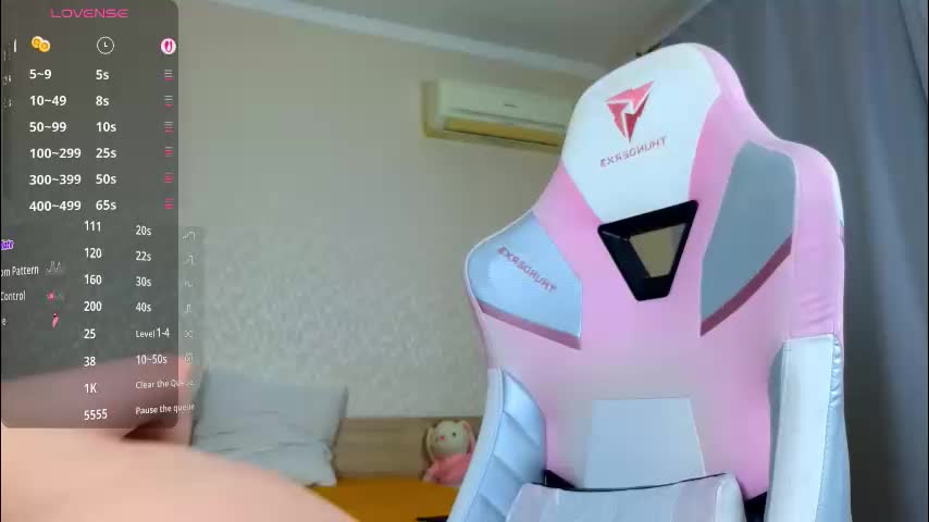 adelina_cowell Live Sex February 24, 2026