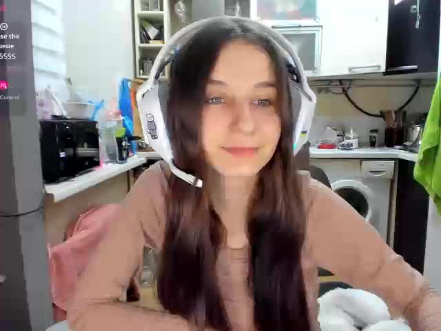 KikNika Live Sex February 24, 2026