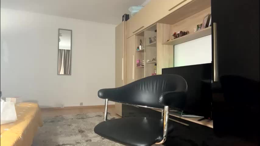 squirt_bunny77 Live Sex February 24, 2026