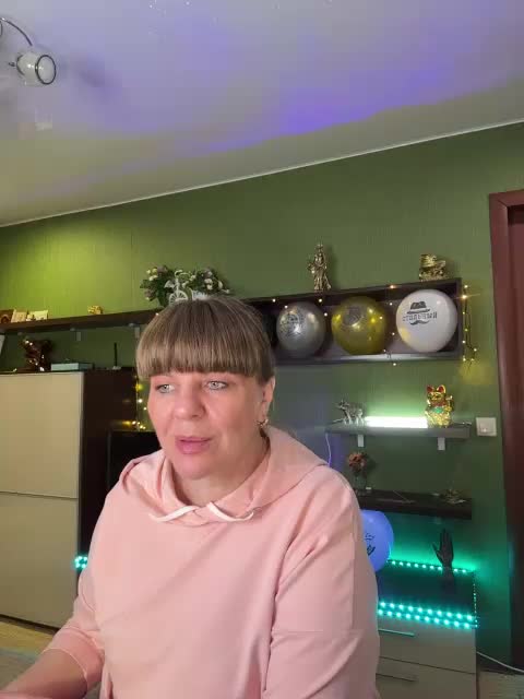 Veronika_Gold Live Sex February 24, 2026