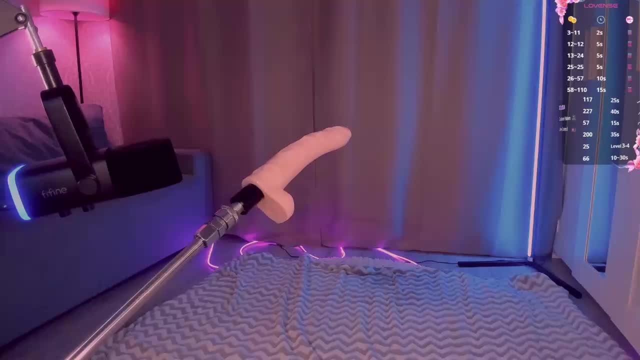 Juicy-Vikki Live Sex February 25, 2026