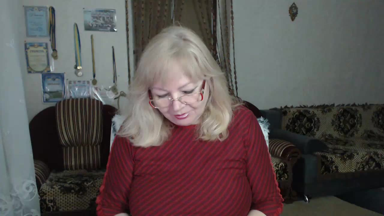 EvelynLoveShy Live Sex February 25, 2026