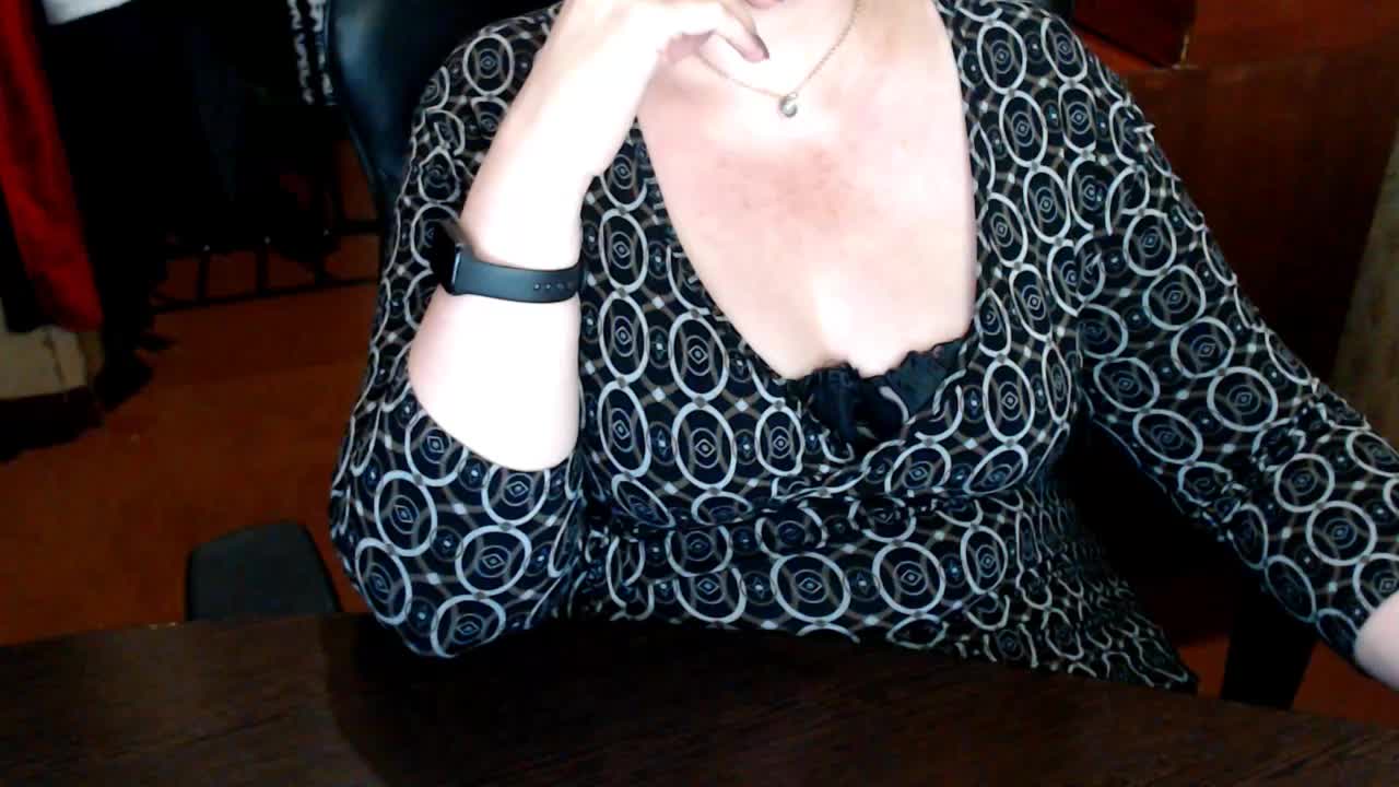 Alisa1917 Live Sex February 25, 2026