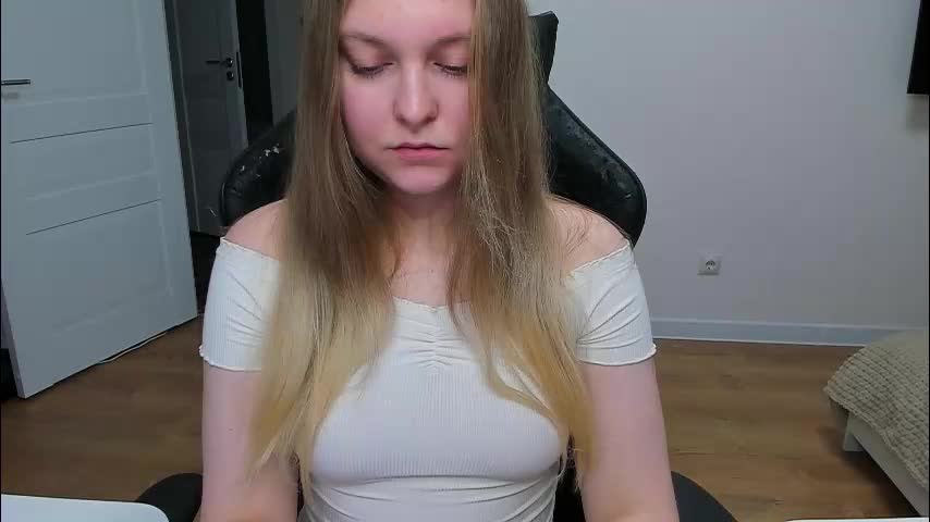 stacy_miraclee Live Sex February 25, 2026