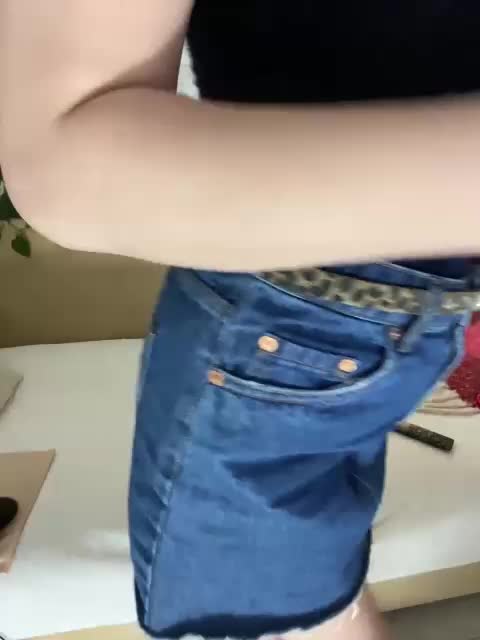 _I_123 Live Sex February 25, 2026