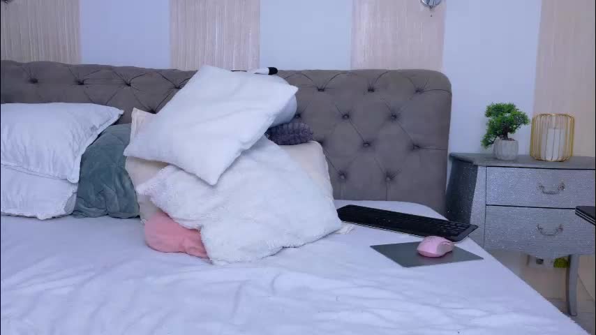 xnaominashx Live Sex February 25, 2026