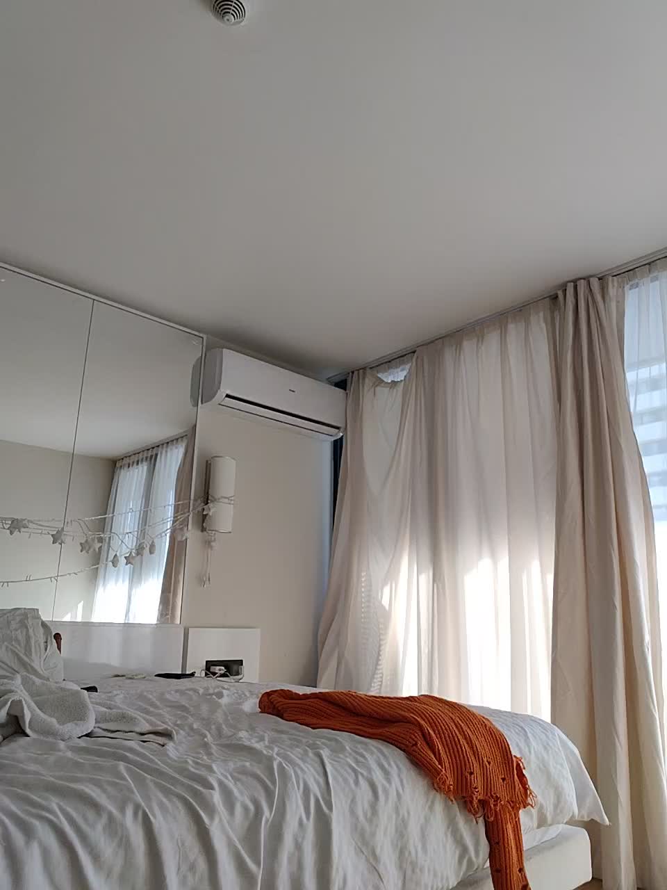 Lola3000 Live Sex February 25, 2026