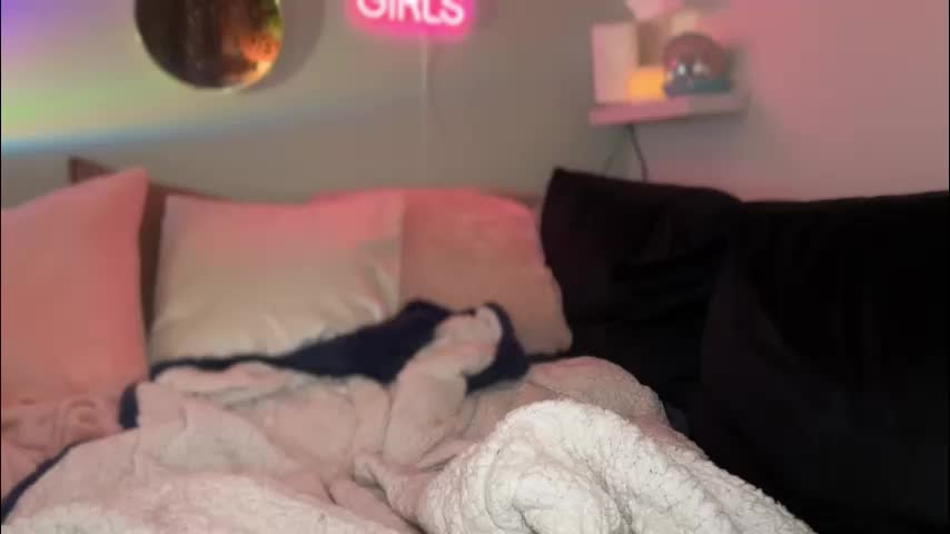 officiallyonlytams Live Sex February 25, 2026