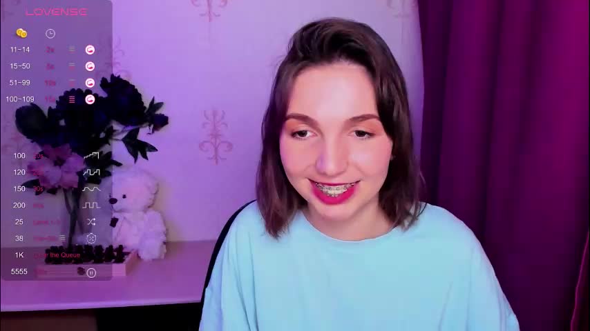 kindhazelhere_ Live Sex February 25, 2026