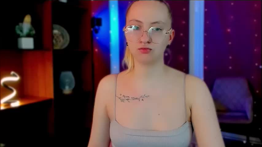 mila_glow Live Sex February 26, 2026