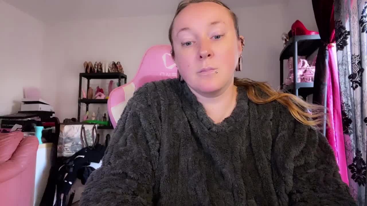 NylonQueen Live Sex February 26, 2026