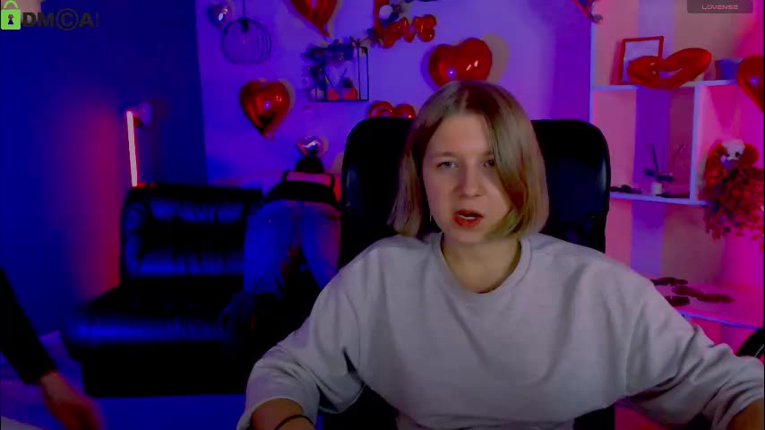 mona_cloud Live Sex February 27, 2026