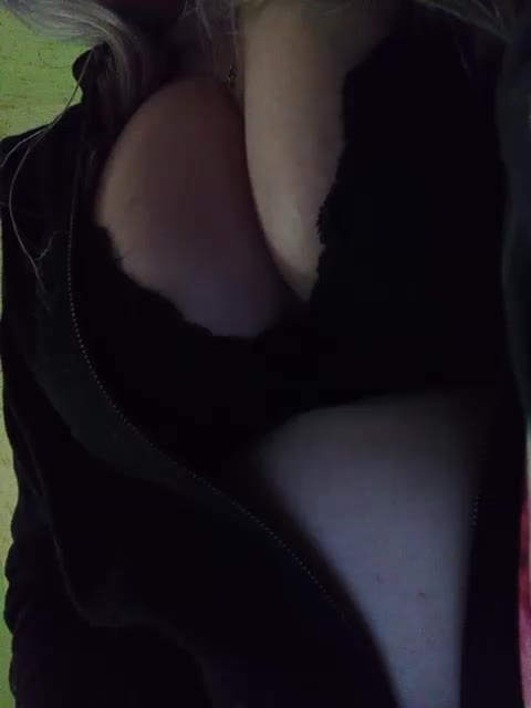 EveHugs Live Sex February 27, 2026