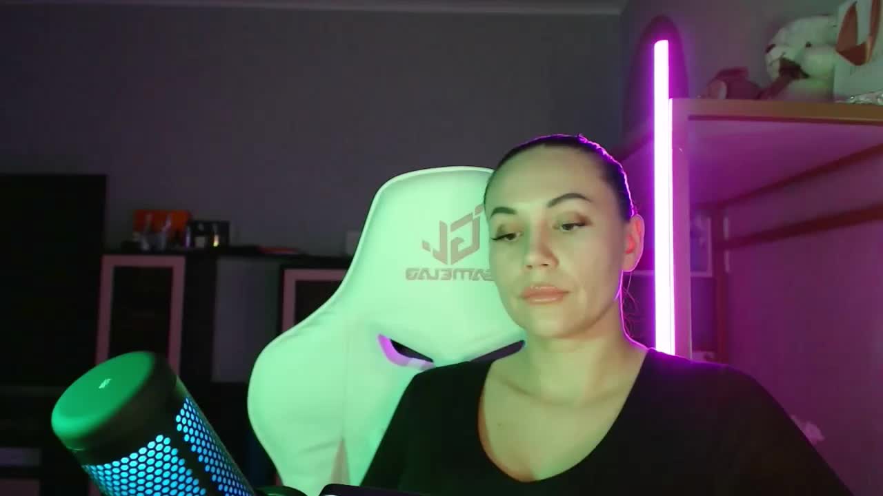 QWEENII Live Sex February 27, 2026